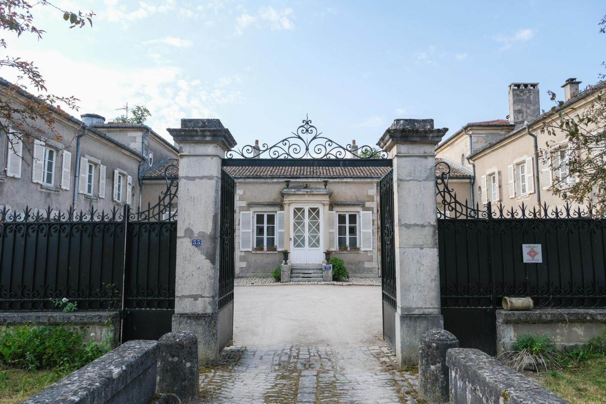 Chateau De Choloy Экстерьер фото